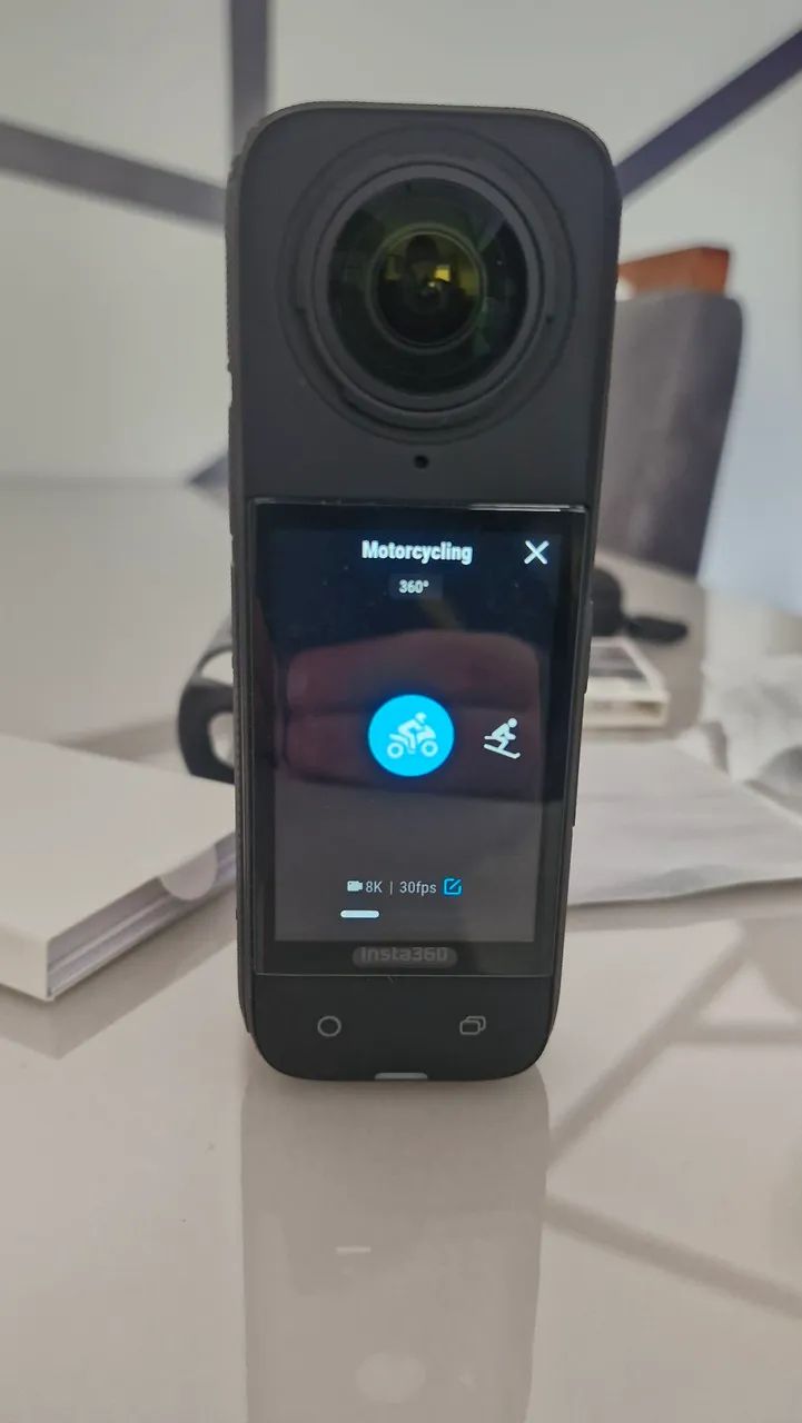 Insta360 X4 - Câmera de Ação 8K - Foto 3