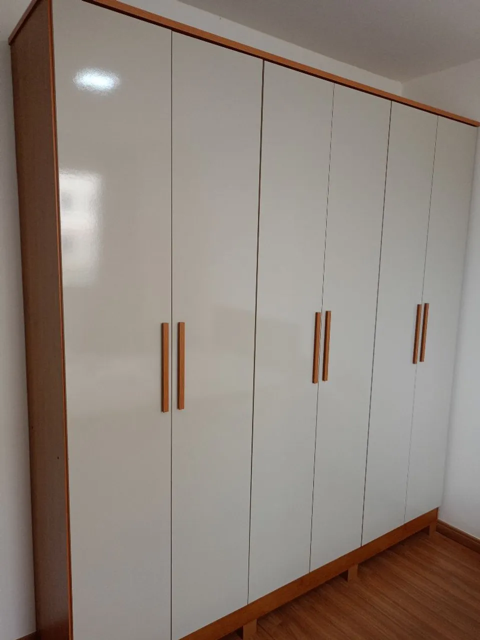 Guarda-Roupas 6 Portas Branco