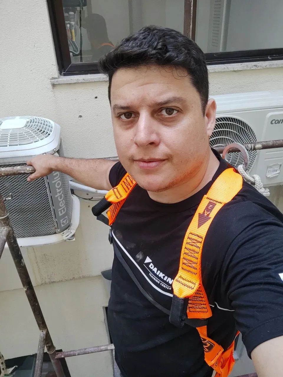 Limpeza, instalação e reparo de ar condicionados - Foto 3