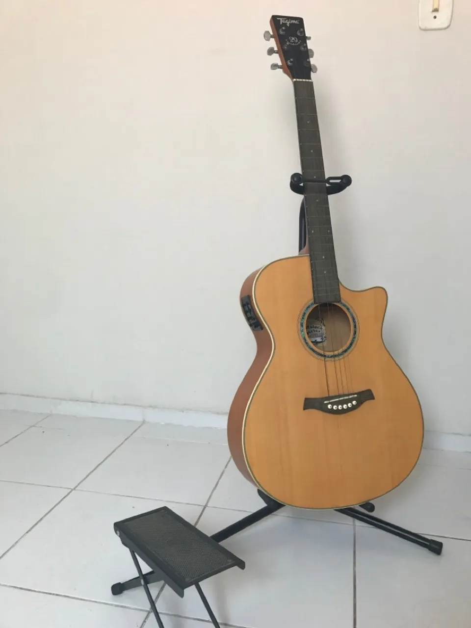Violão Tagima Woodstock modelo tw29