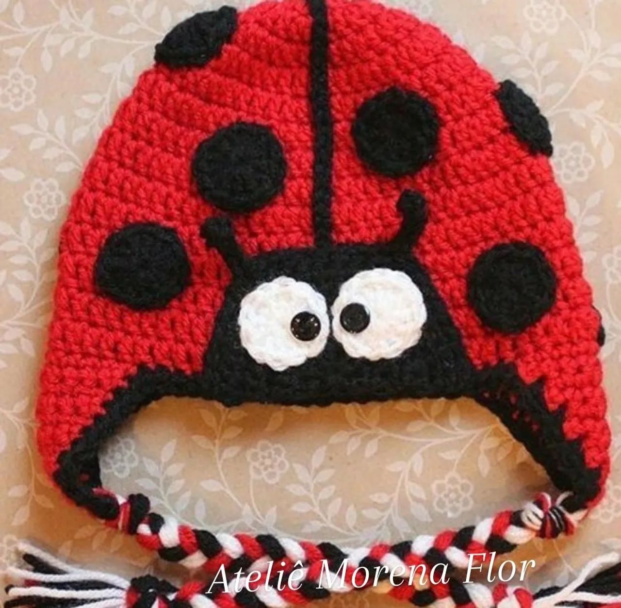 Chapéu de crochê joaninha para bebê