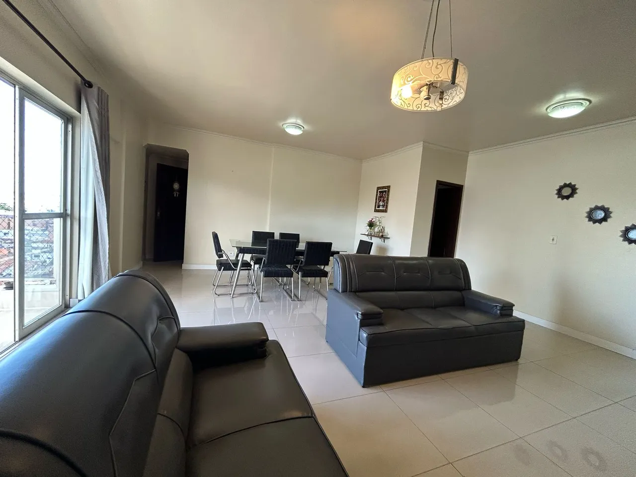 Alugo Apartamento na Cidade Velha com 4 quartos, 2 vagas, perto de tudo.