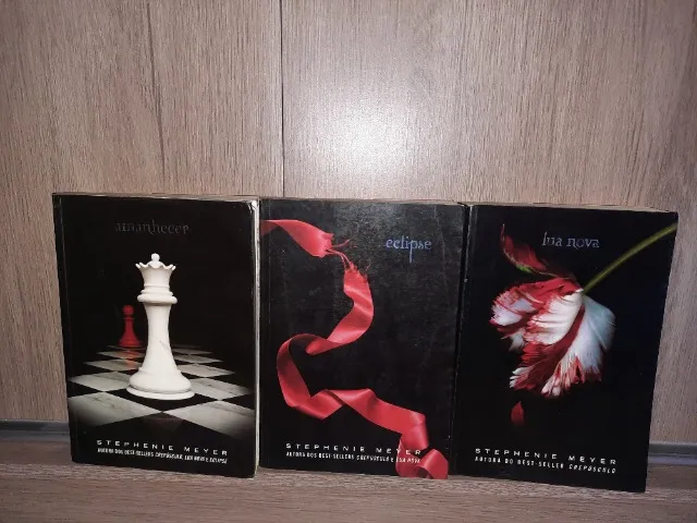 3 Livros da Saga Crepúsculo - Coleção Imperdível