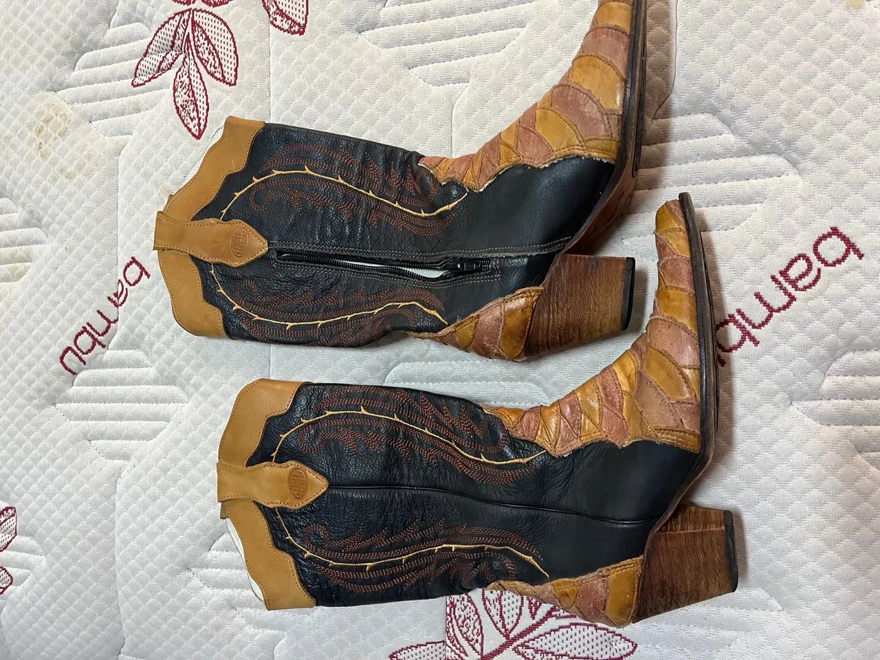 Bota Texana Escamada Feminina  - Foto 2