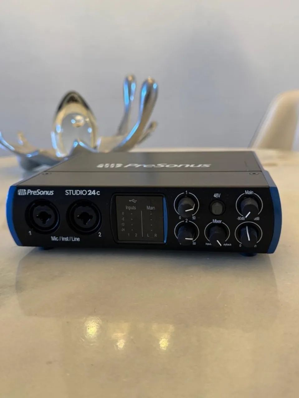 Interface de áudio PreSonus Studio 24c (com caixa)