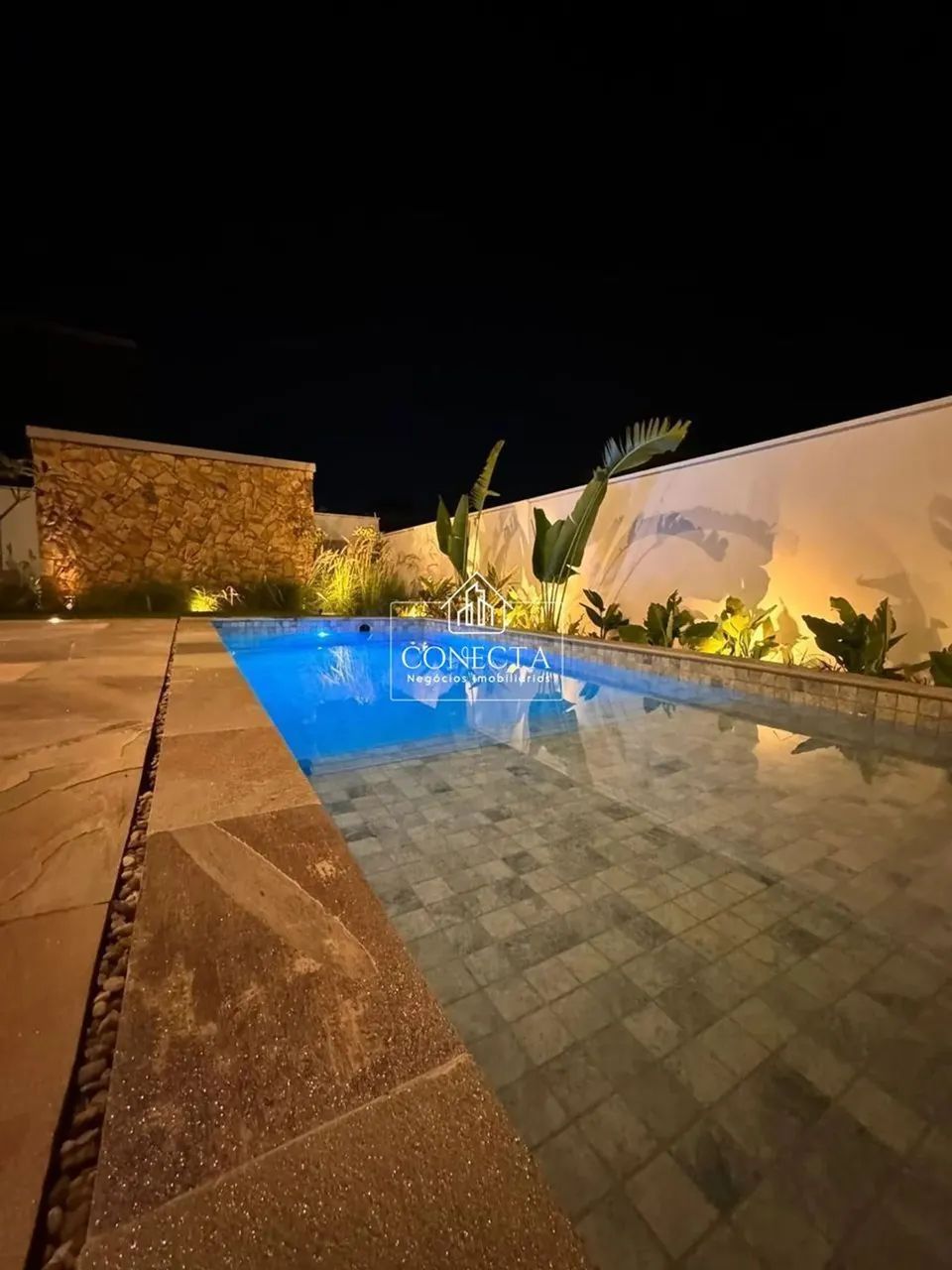 Casas em Condomínios - 4 dormitórios - Cond. Jardins Gênova