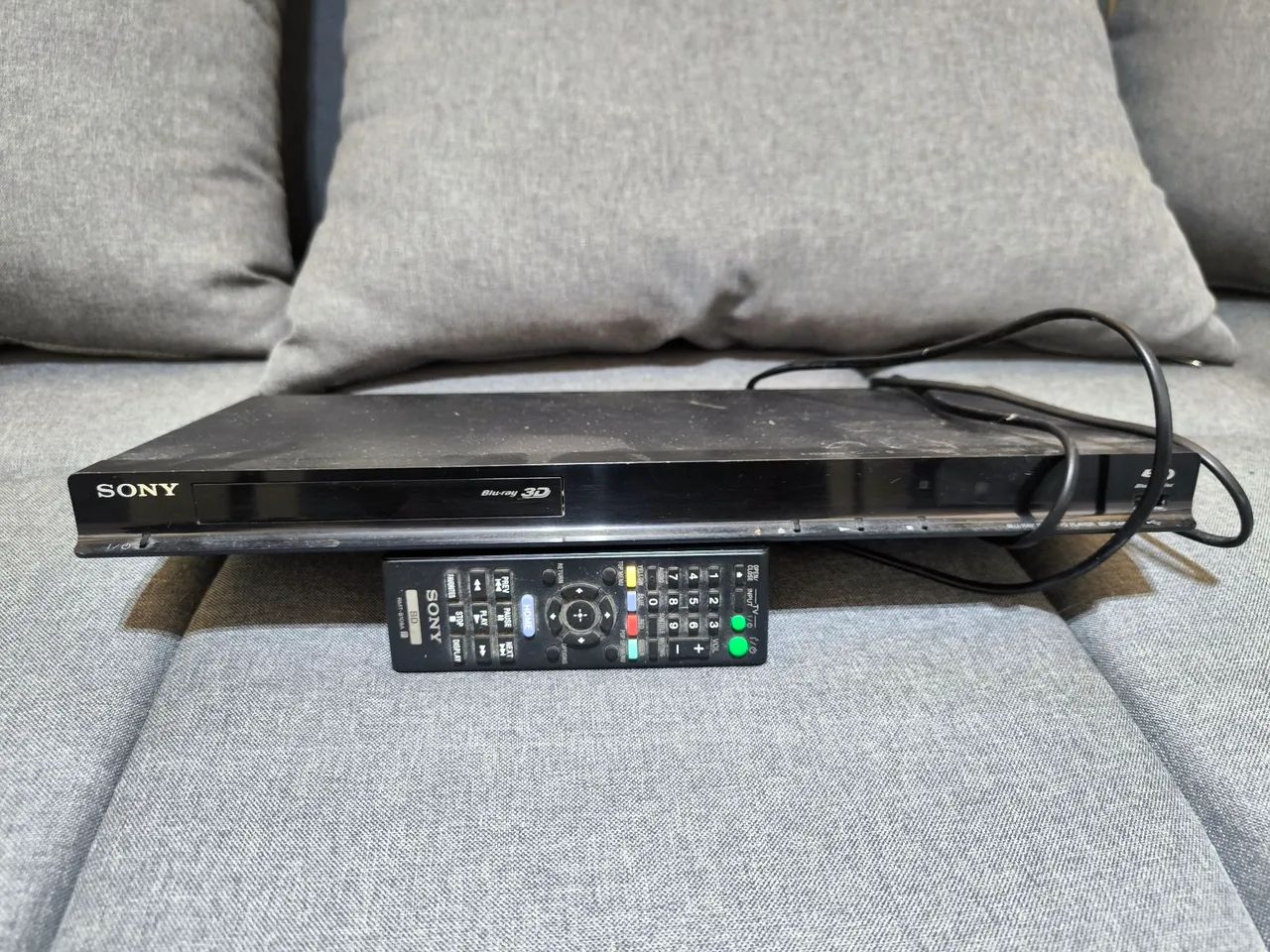 Coleção de bluray's e Bluray player 3d sony - Foto 3