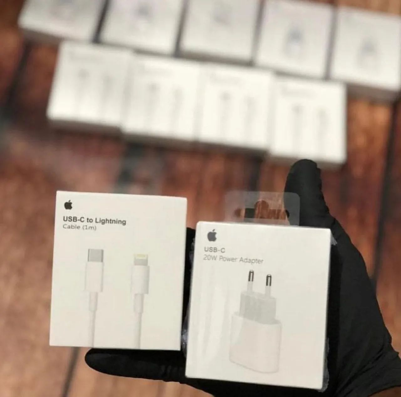 Carregador Apple 20W USB-C com Cabo Lightning - Original - Foto 5