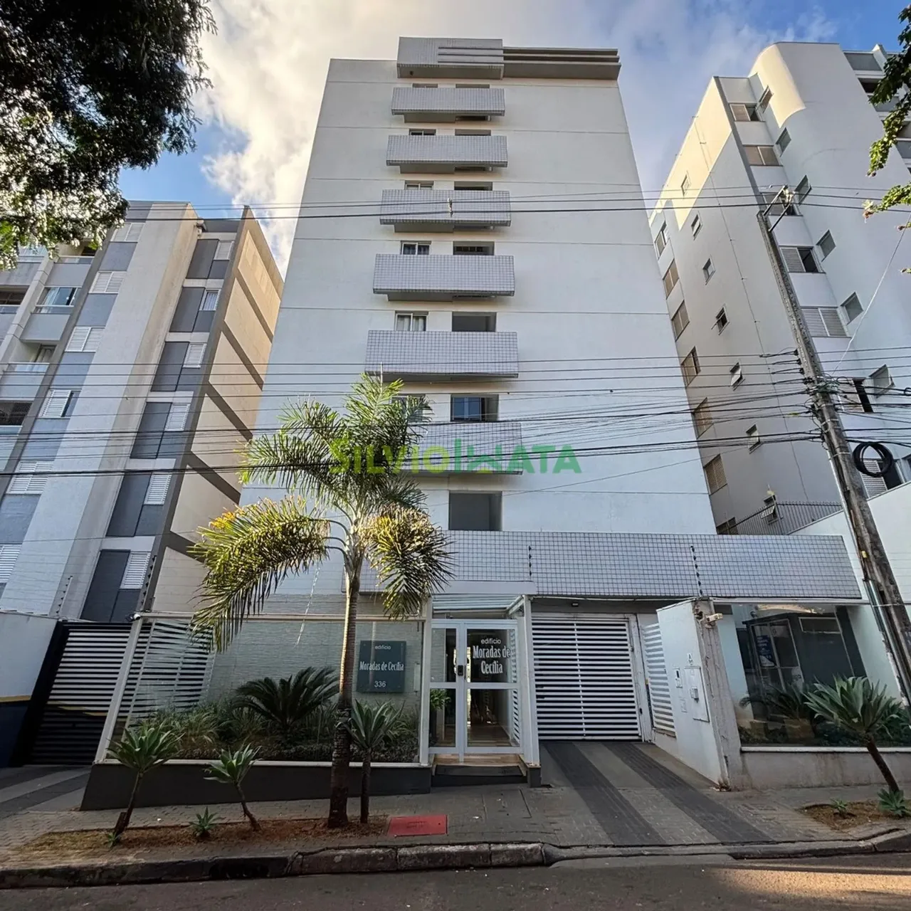 EXCELENTE KITINET SEMI MOBILIADO NO ED. MORADAS DE CECÍLIA PARA MORAR NA ZONA 07.