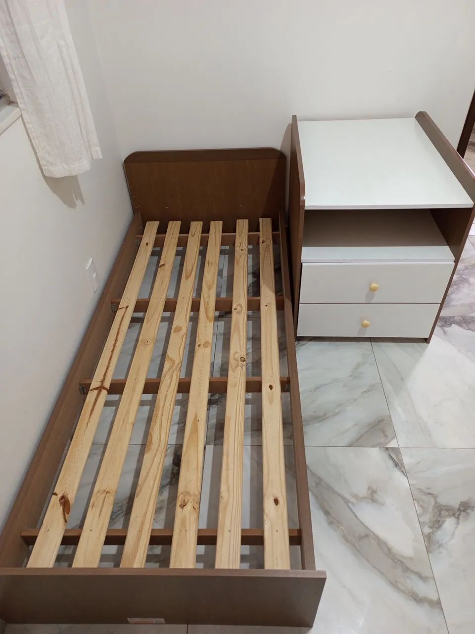 Cama com Colchão e Cômoda Infantil - Foto 3