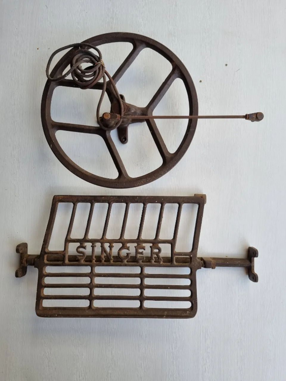 SINGER RODA PEDALEIRA E BRAÇAGEM Retrô, Vintage VENDA FILANTRÓPICA EM CURITIBA 