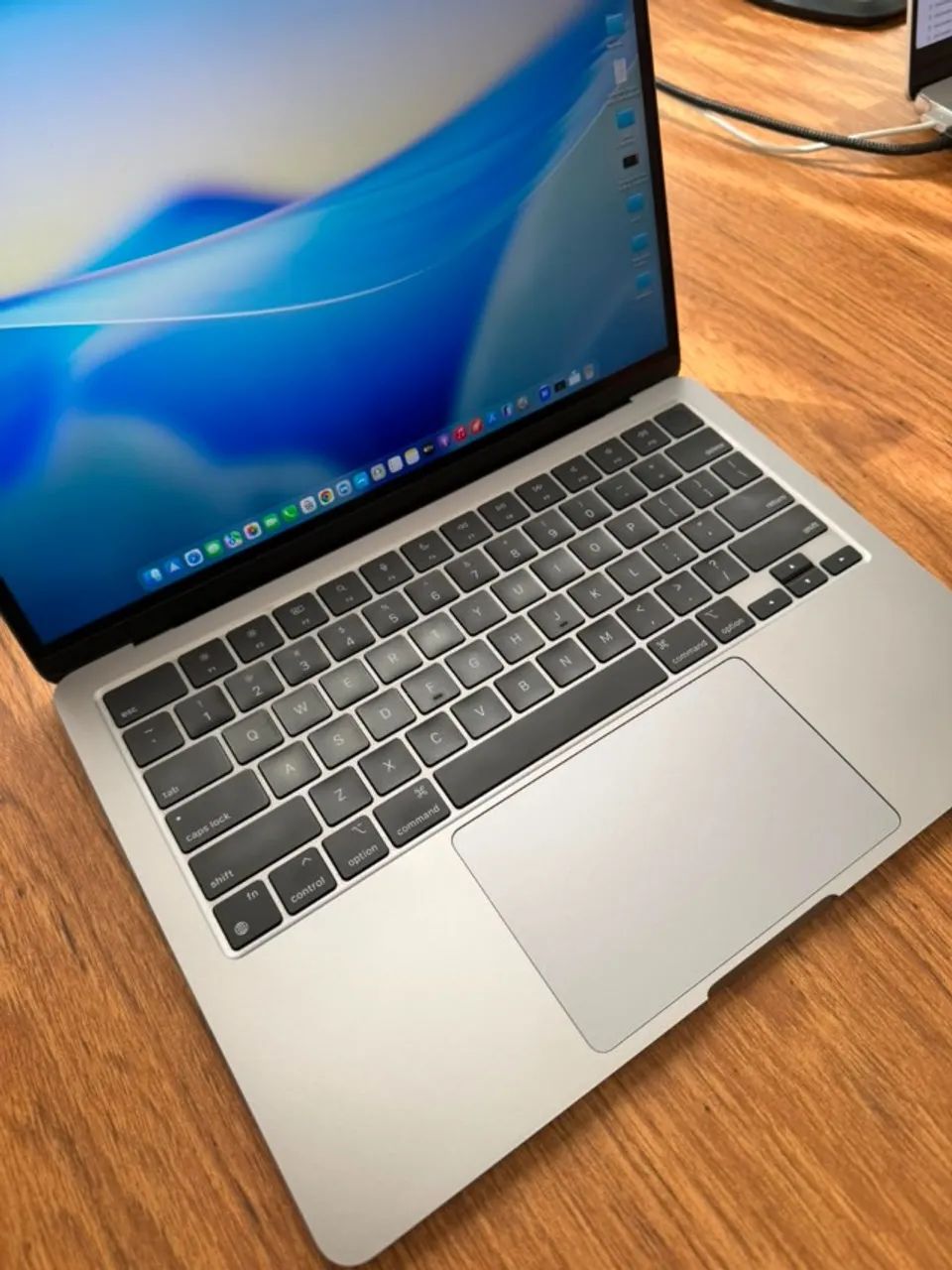Macbook Air 13, Chip M2, 8gb de Ram e 256 ssd - Foto 2