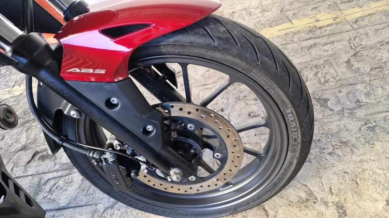 Moto cb 300f - Foto 2