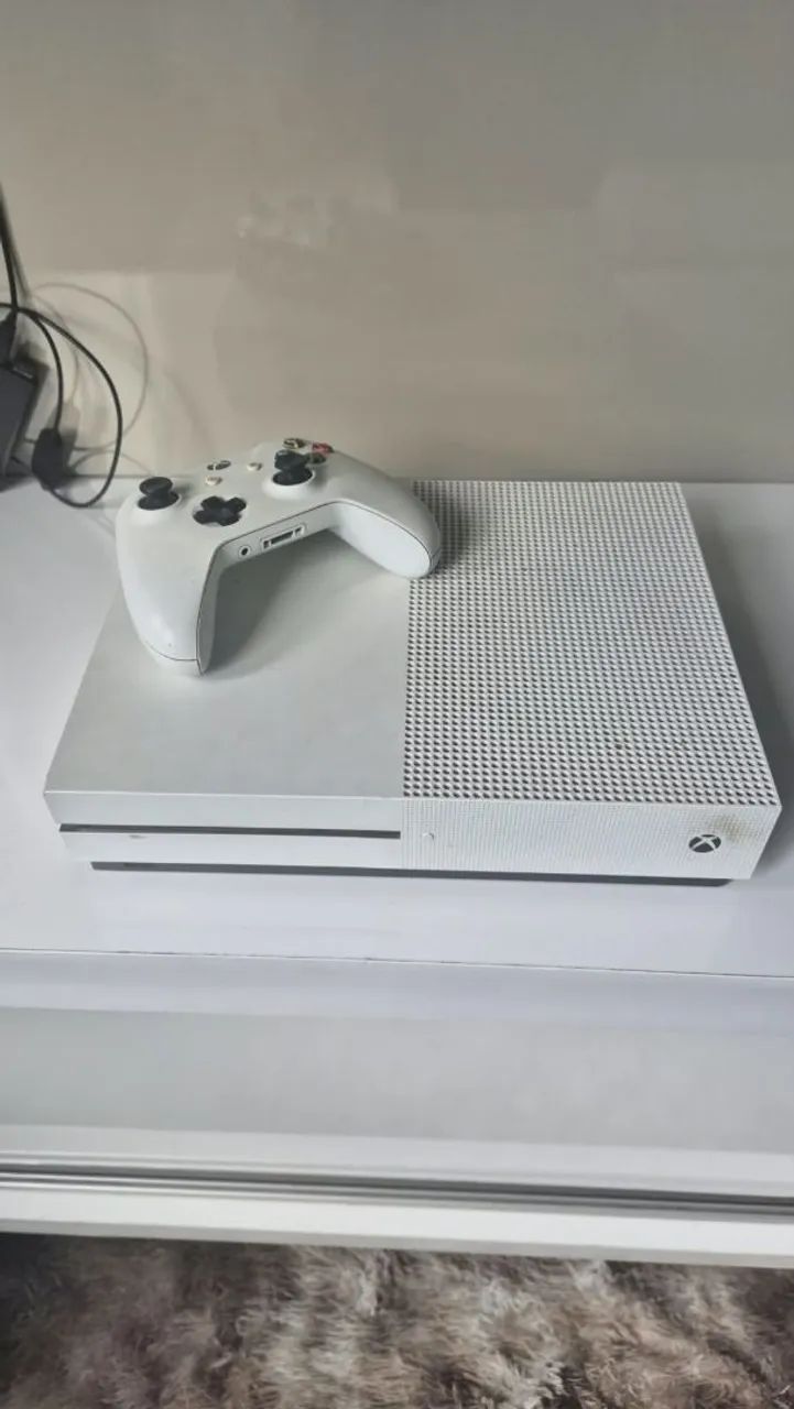 XBOX ONE S 950R$