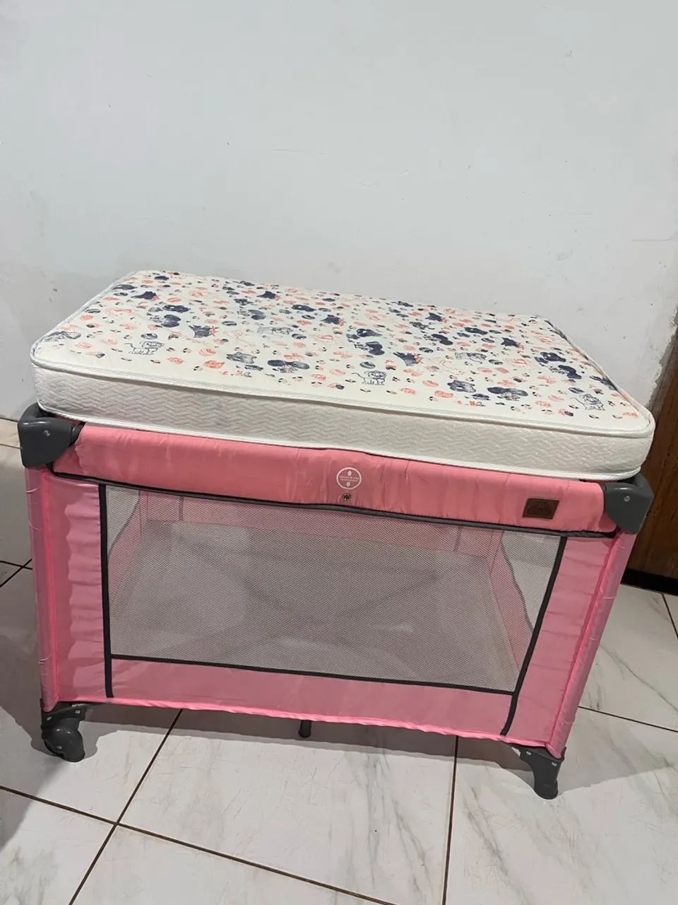 Berço chiqueirinho com colchão  - Foto 2