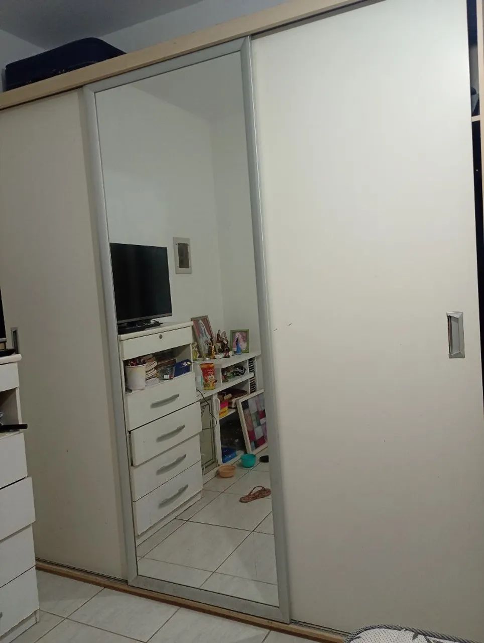 Quarda roupa para dormitório 