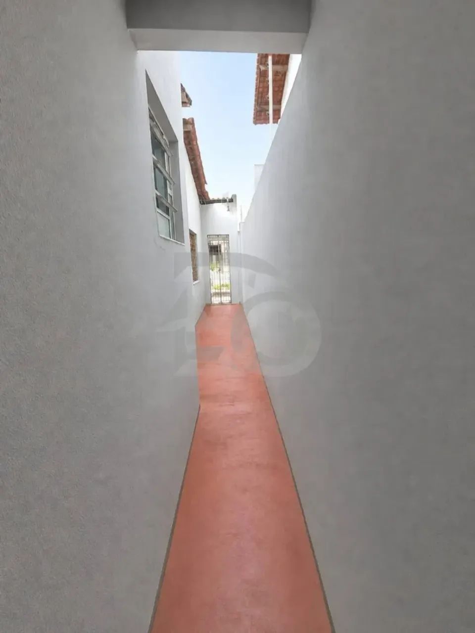 Casa Espaçosa à Venda no Cirurgia com 4 Quartos, 2 Garagens e Quintal - Foto 5