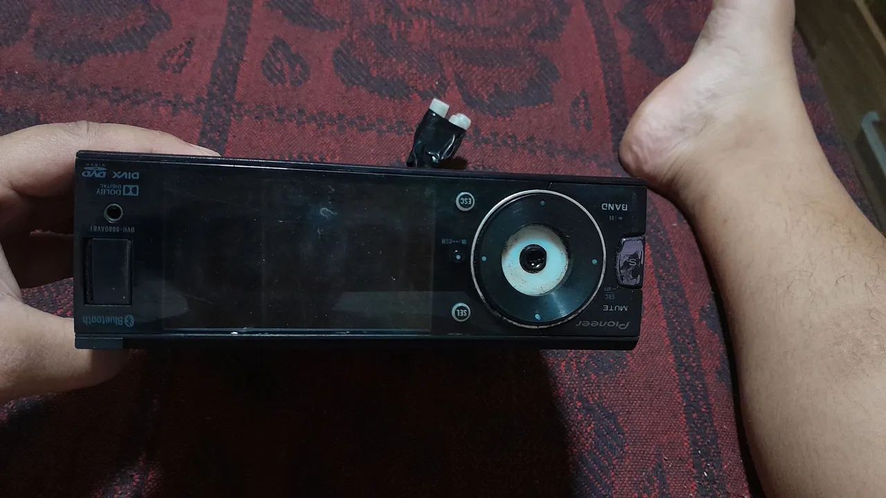 Vende-se multimídia 