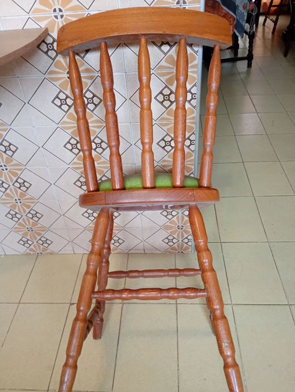 Cadeira roliça com estofado  - Foto 4