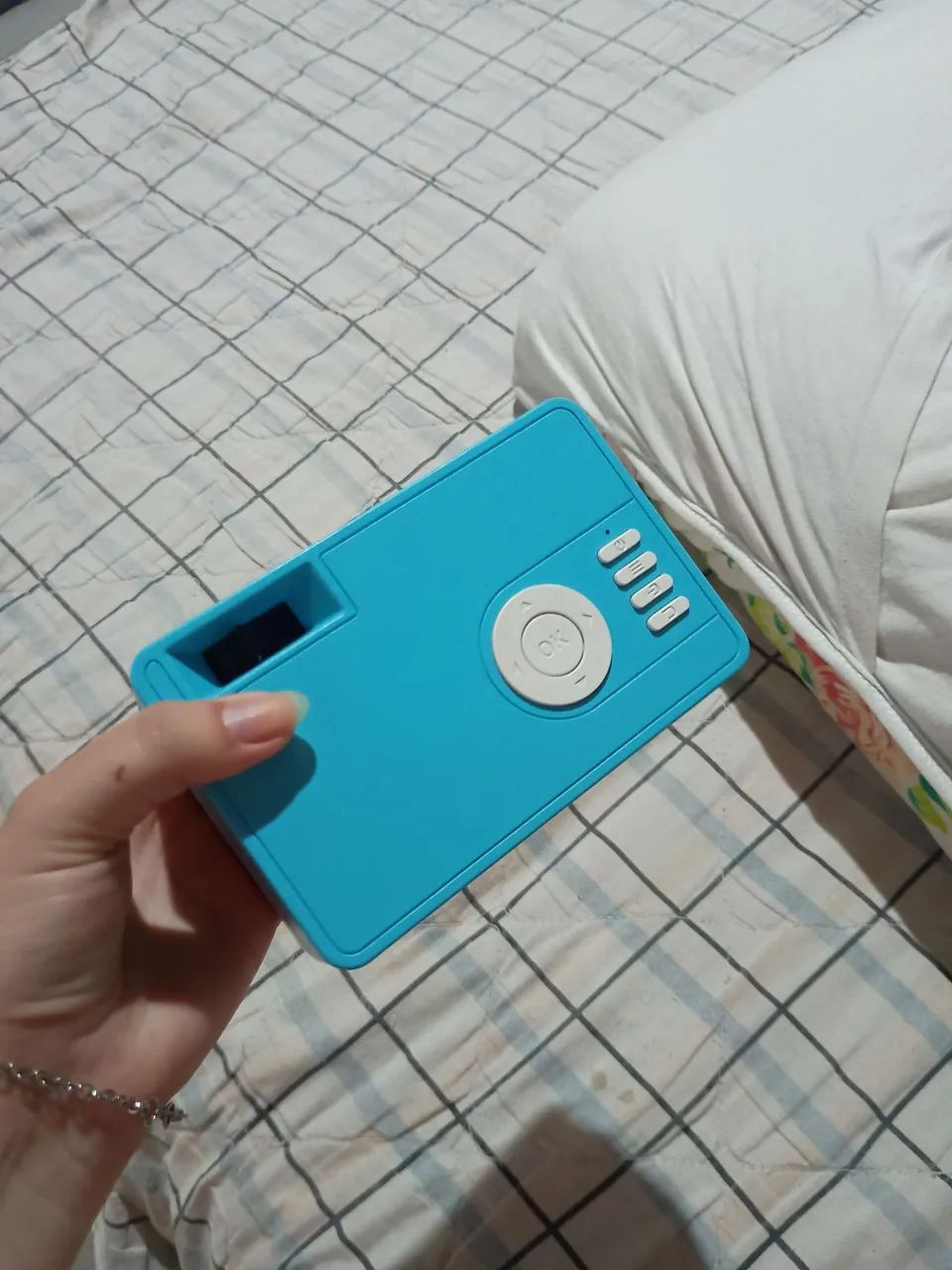 Mini Projetor YG300 - Azul e Branco - Foto 4