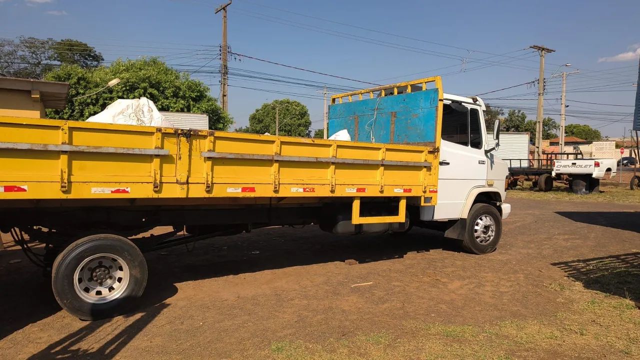 Caminhão 914 - Foto 2