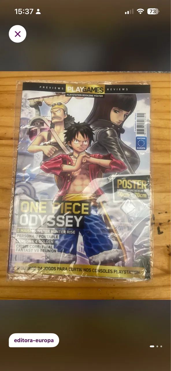 Revista one piece com pôster 