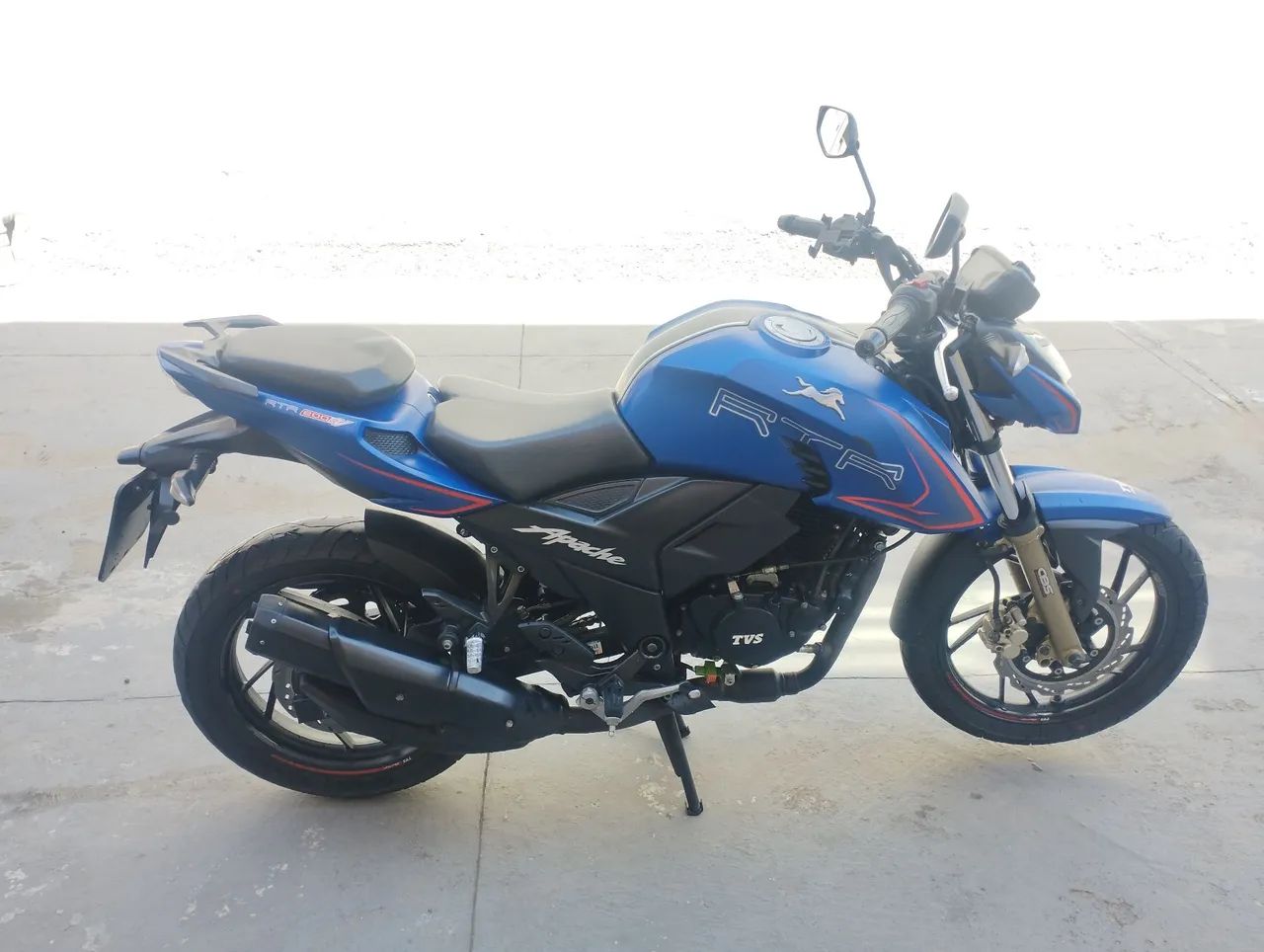 Apache RTR 200cc - Foto 2