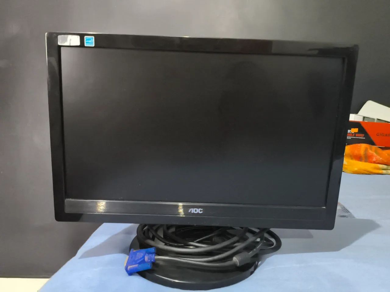 Monitor AOC 15 polegadas aceito troca em violão corda de aço 