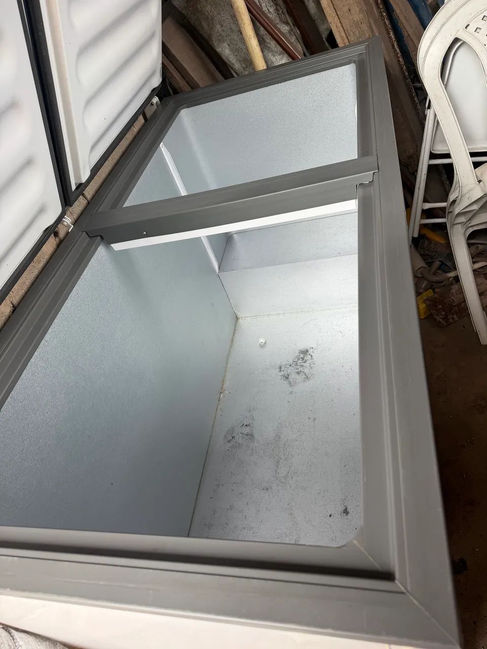 Vendo Freezer novo