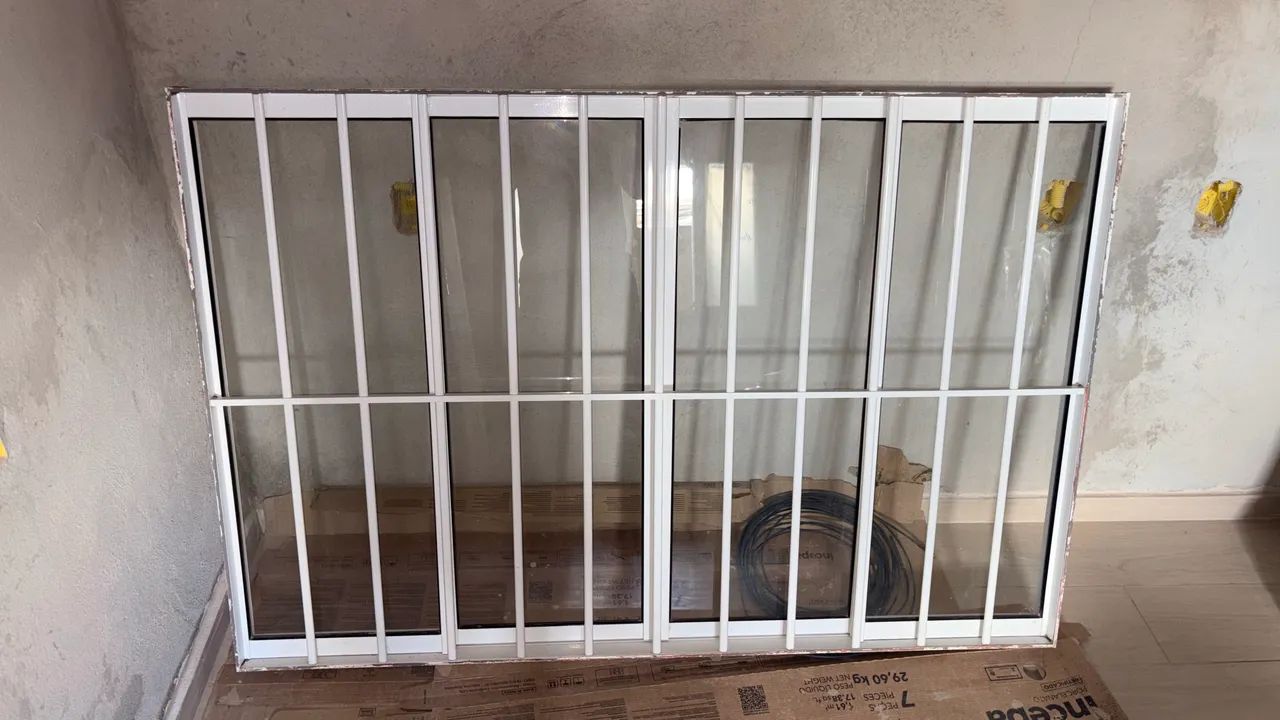 Janela De Alumínio De Correr 120x200cm Com Grade 4 Folhas Branco