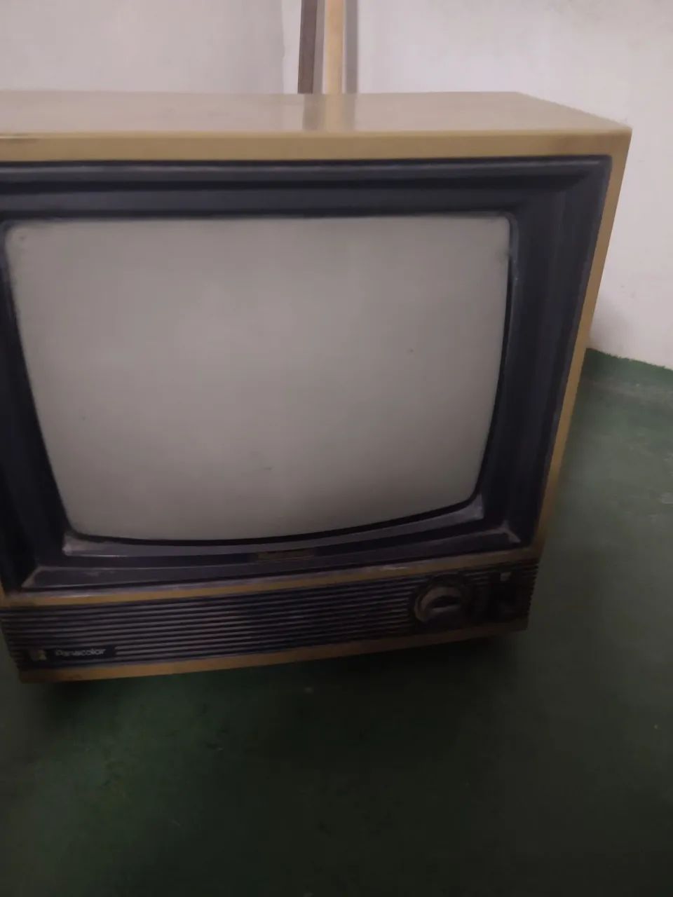 Antiga tv National ... funciona  - Foto 2