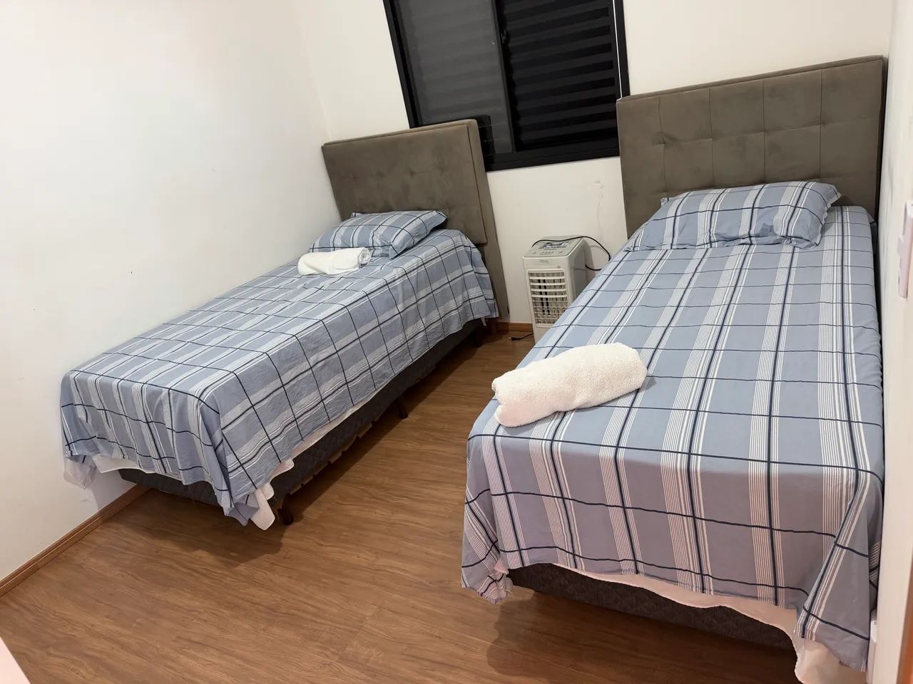 2 camas de solteiro com cabeceira  - Foto 2