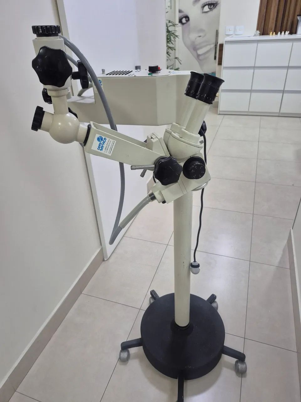 Microscópio Odontológico DF Vasconcelos 