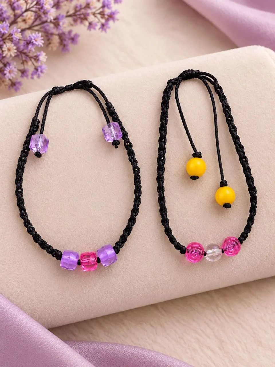 Pulseira de macramé ajustável 