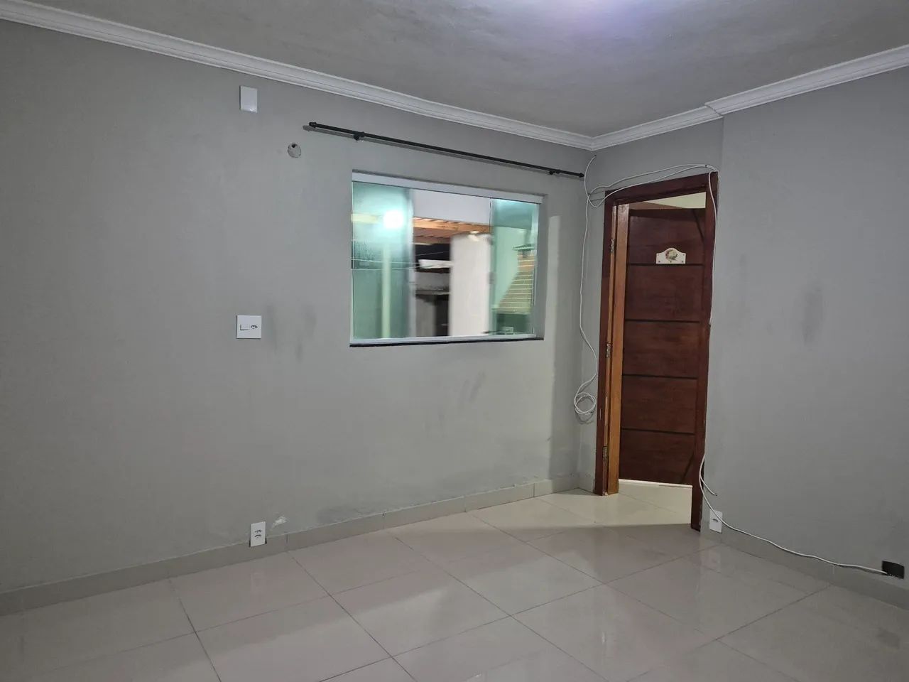 Aluga-se Casa de fundos - Vila Nova - Cubatão. - Foto 4