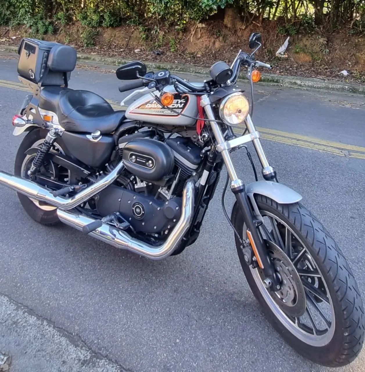 MOTO HARLEY CONSERVADISSIMA