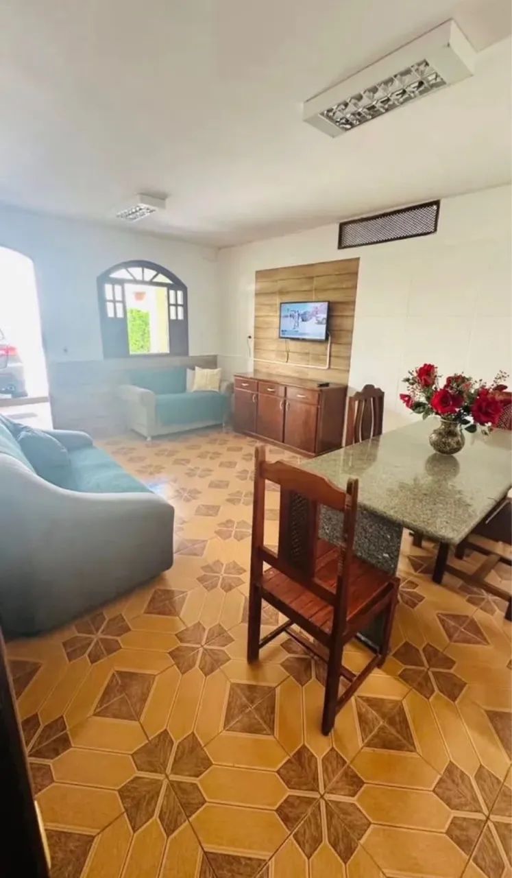 Casa mobiliada de 2/4 no bairro de Piatã 