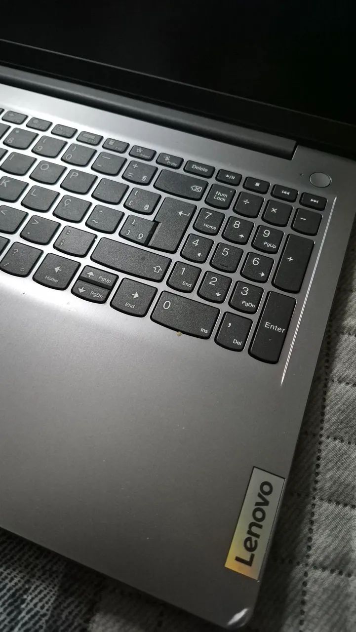Notebook usado Lenovo - Foto 2