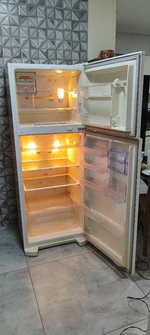 Geladeira Eletrolux  - Foto 4