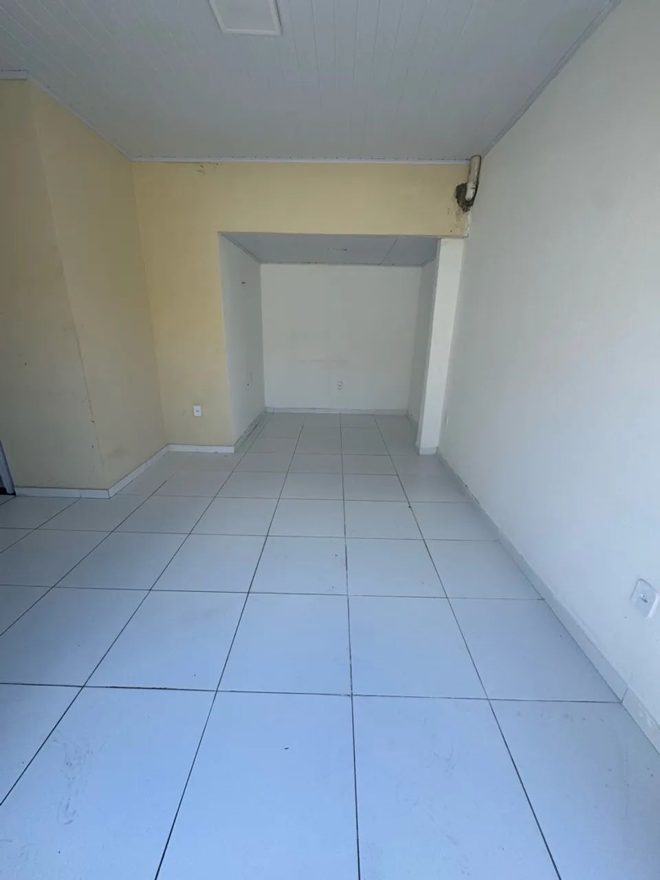 ? ALUGA-SE GALERIA COM ÓTIMA LOCALIZAÇ ÃO! ? - Foto 2