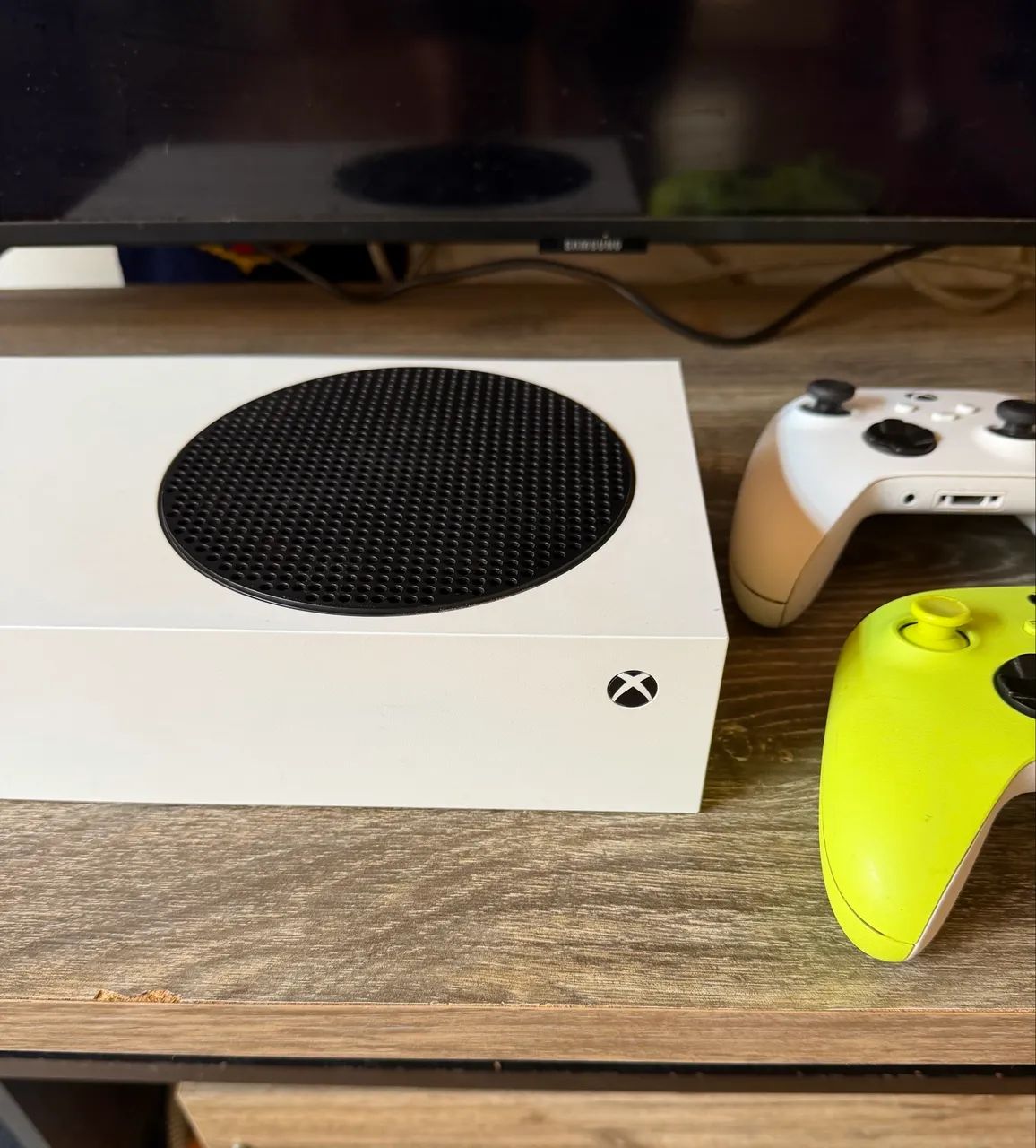 Xbox Séries S - 2 controles  - Foto 2