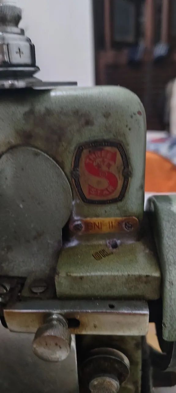 Máquina overlock - Foto 3