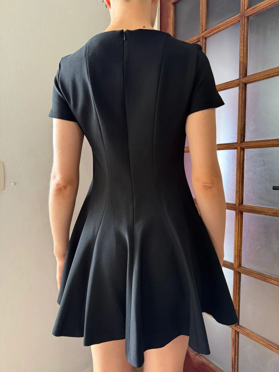 Vestido preto clássico Zara  - Foto 4