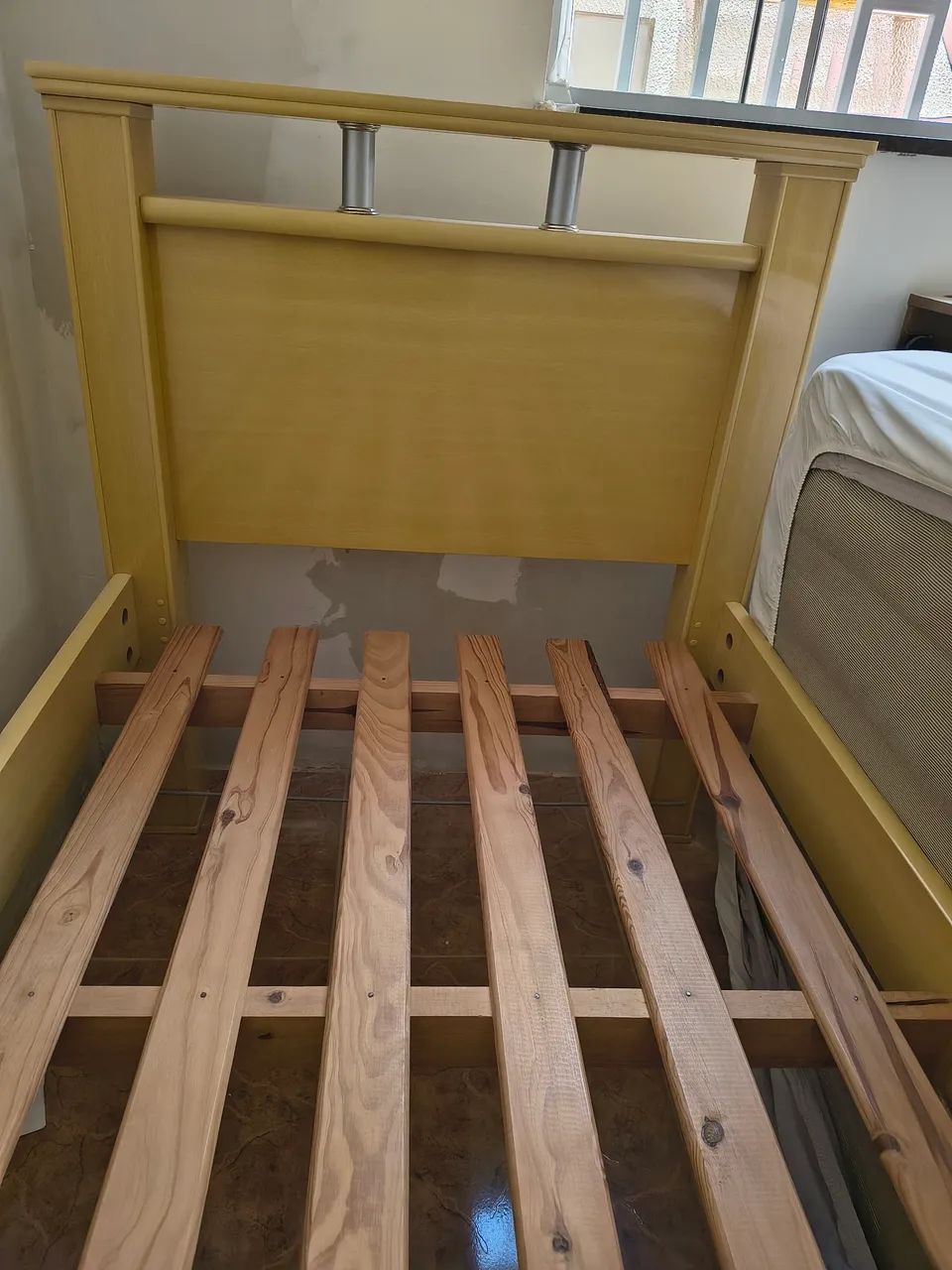 Cama de solteiro com cômodas e cama auxiliar  - Foto 2