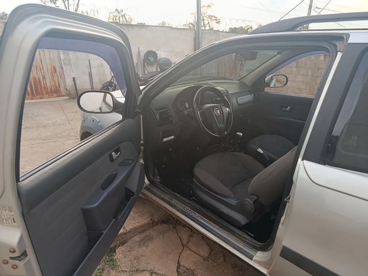 Fiat Strada Working 1.4 MPI Fire Flex 8V CD 2013 - Foto 5