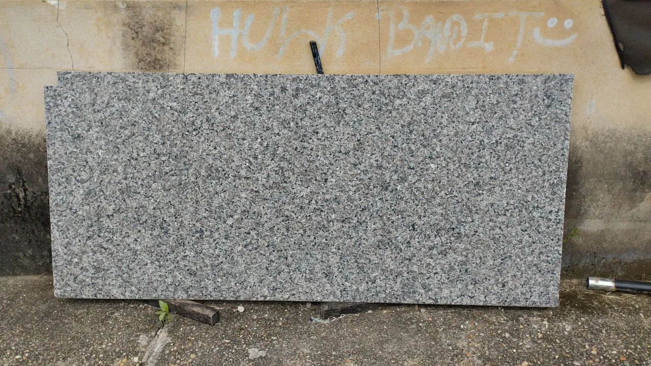 Pedra granito Corumbá R$ 400