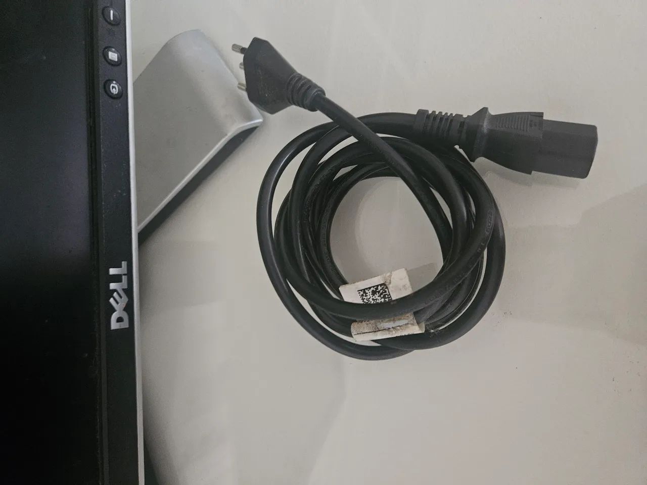 Monitor Dell 19 Polegadas 5:4 VGA USB DVI - Dell E198FP - Foto 5