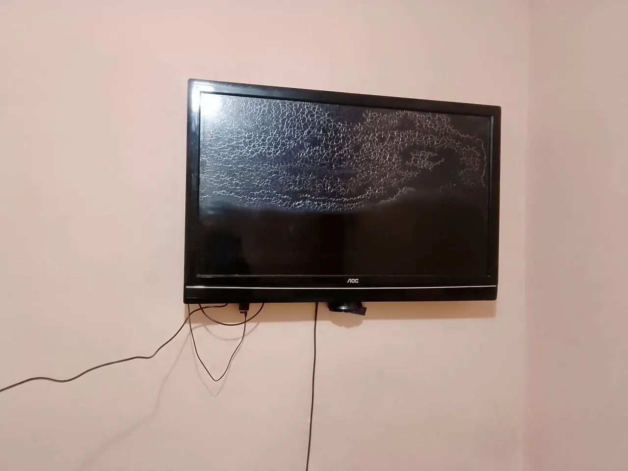 Tv  aoc 42 polegadas - Foto 2
