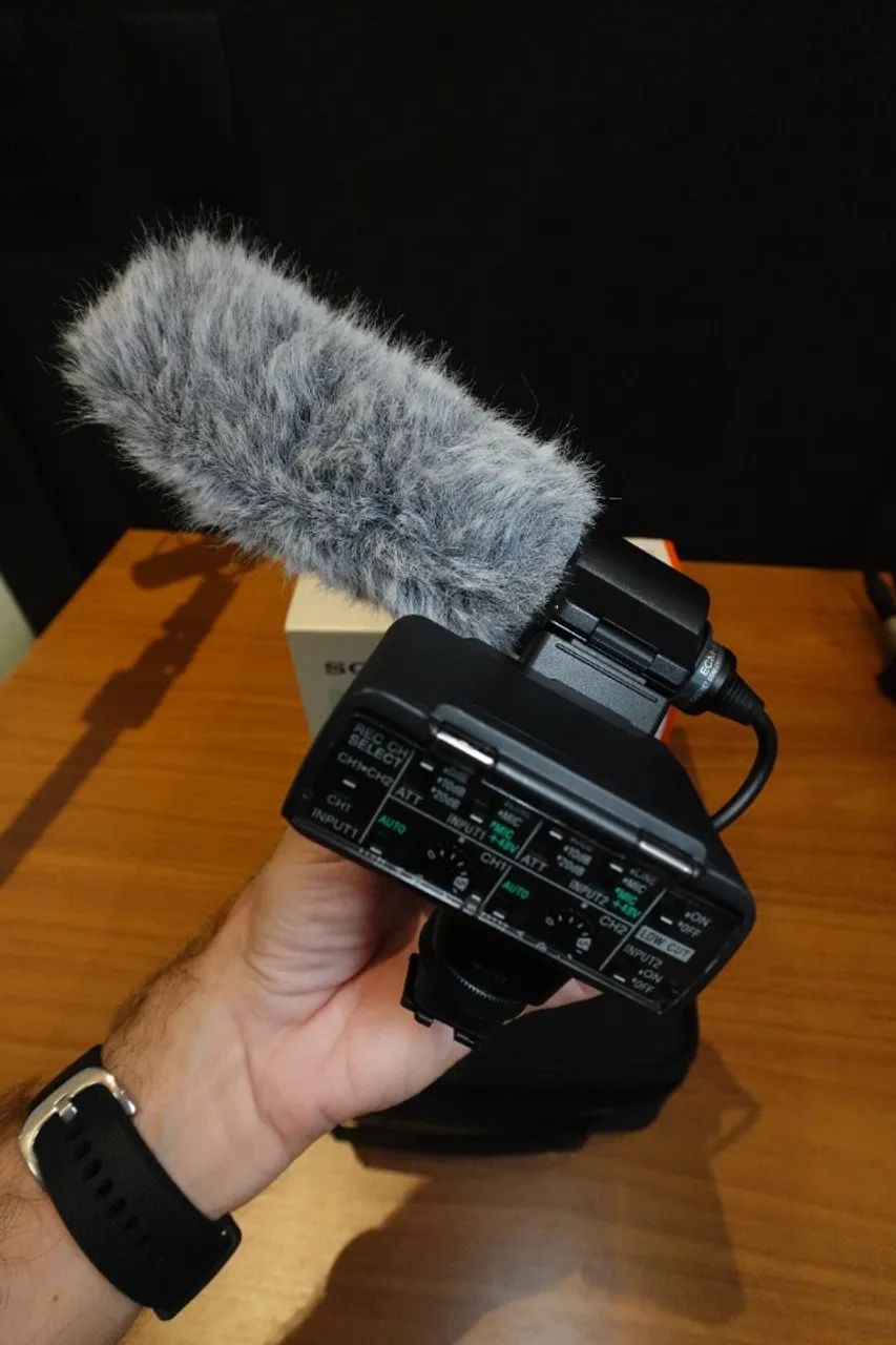 Sony Xlr-k2m Kit Adaptador E Microfone Shotgun - Muito Novo - Foto 6