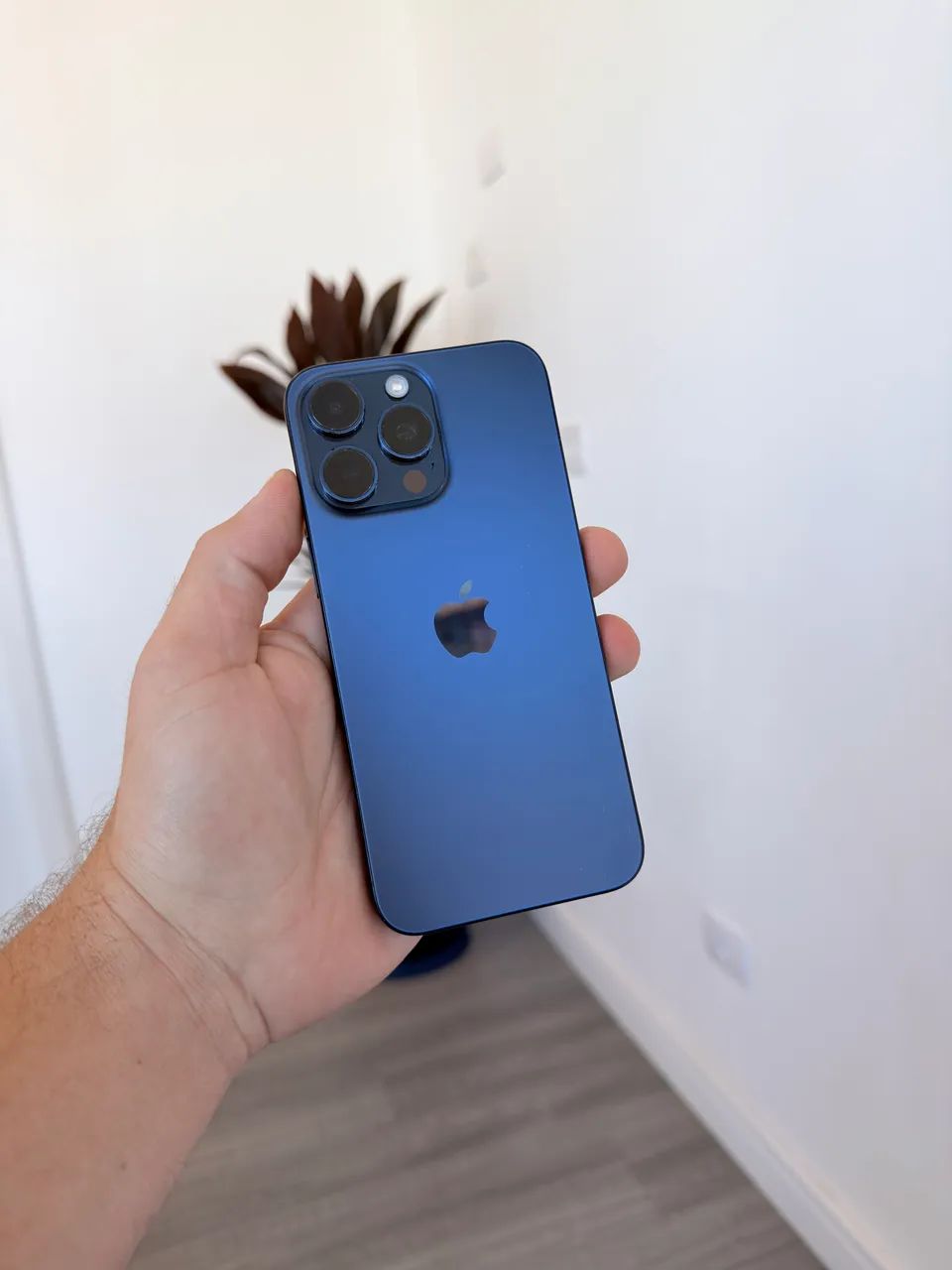 iPhone 15 Pro Max 256gb Titanium Azul - Foto 2
